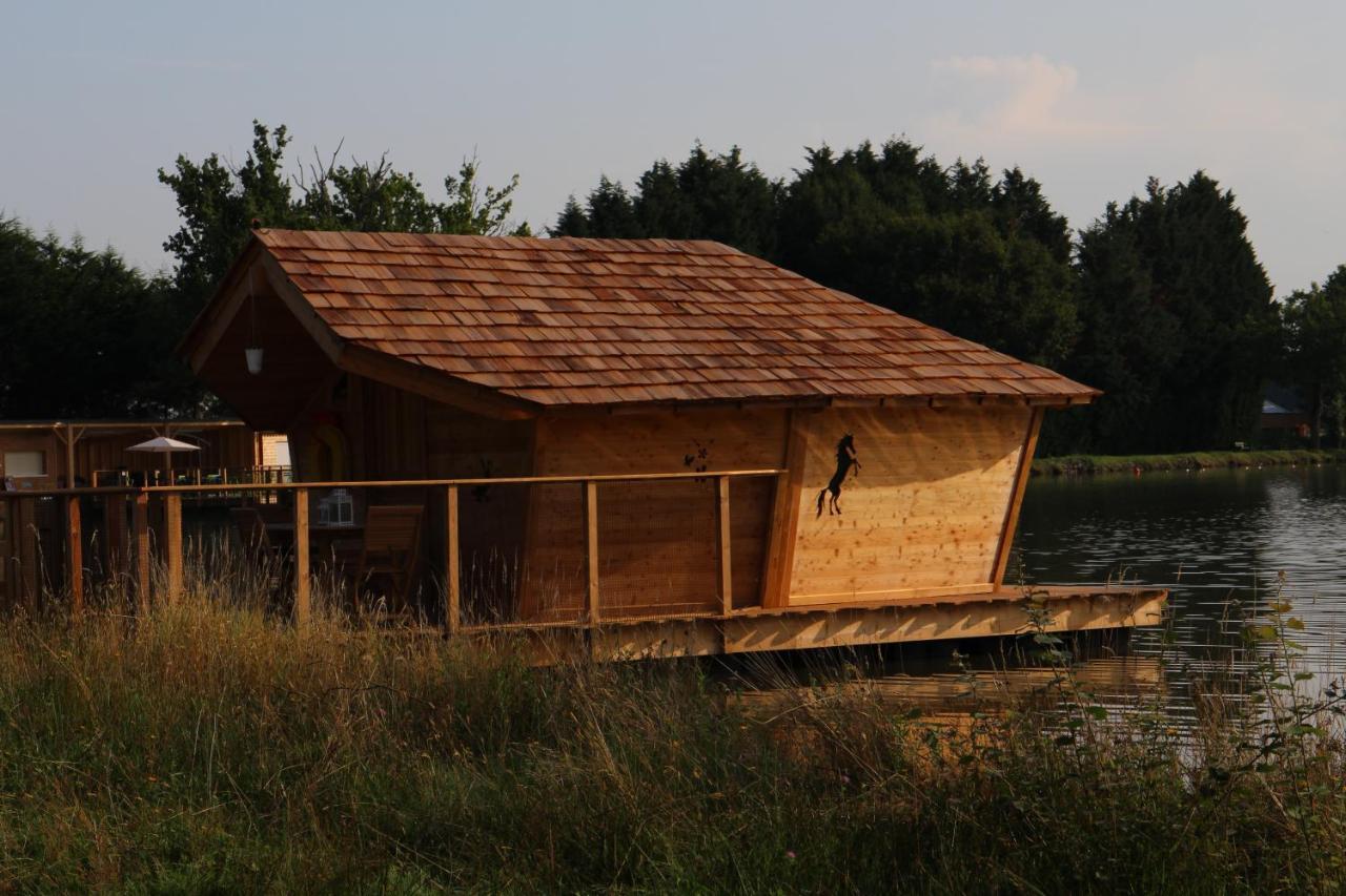 Village Flottant De Pressac 외부 사진